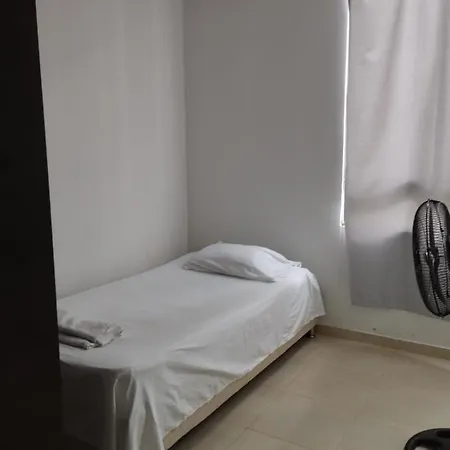 Apto De 3 Habitaciones Con Ventilador Y Parqueadero Comunal Valledupar Exterior photo