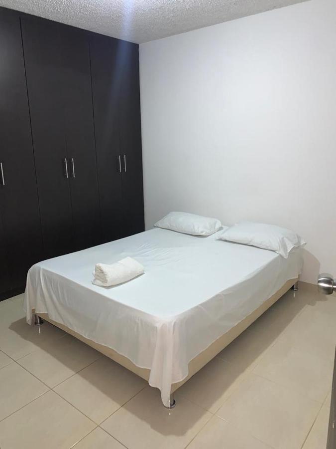 Apto De 3 Con Ventilador Y Parqueadero Comunal Valledupar